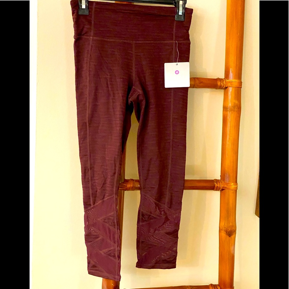 ATHLETA BURGUNDY XS LEGGINGS NEW